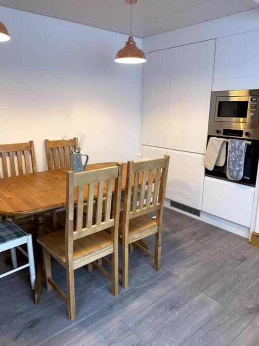 3 Bedroom Terrace Holiday Home Great Torrington Exterior foto
